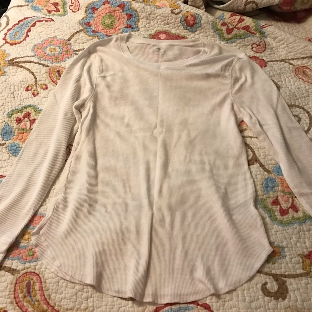 5/$25 Old Navy Thermal Tee